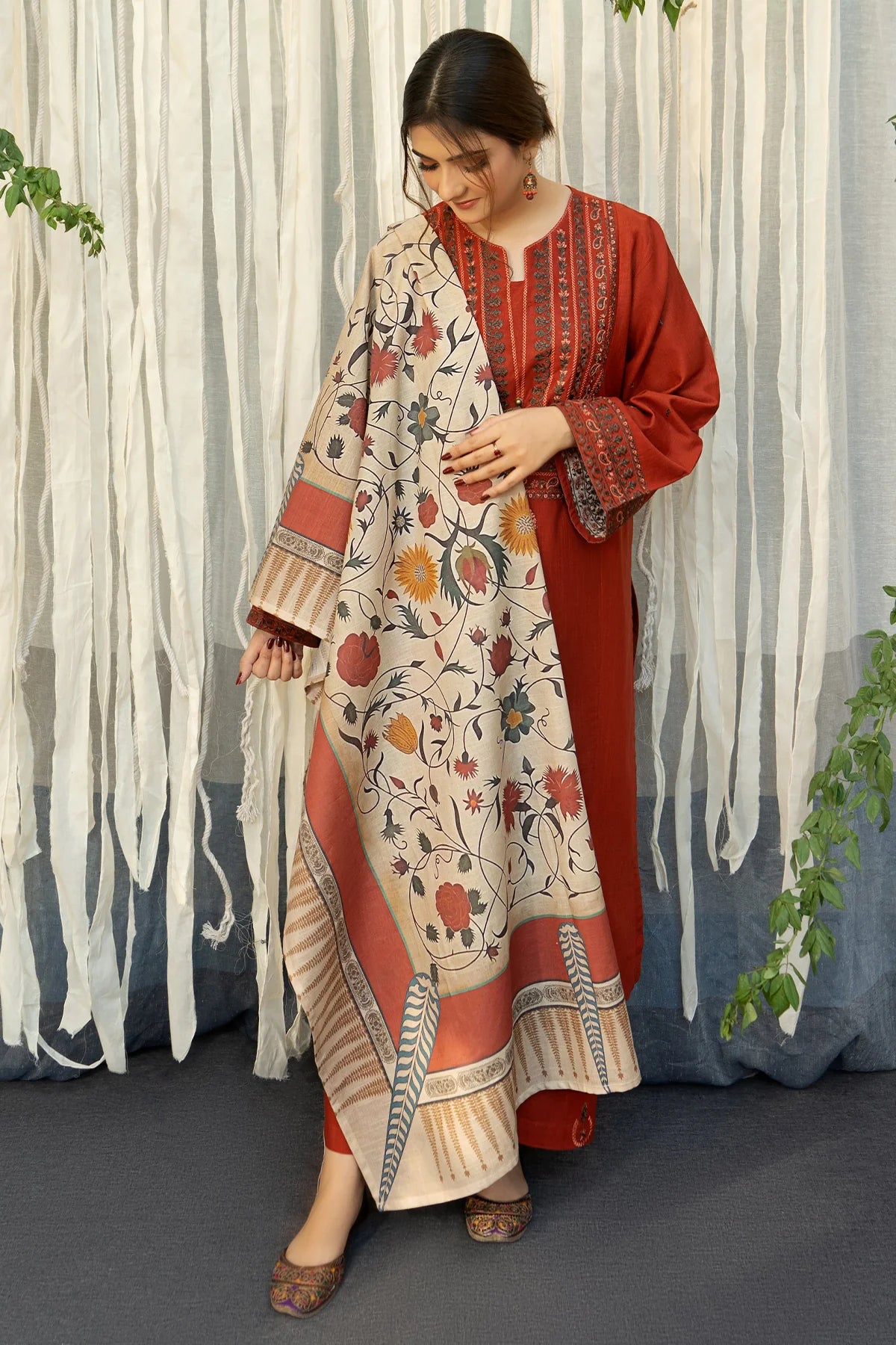 AYAT EMBROIDERED 3-PIECE WITH SHAWL